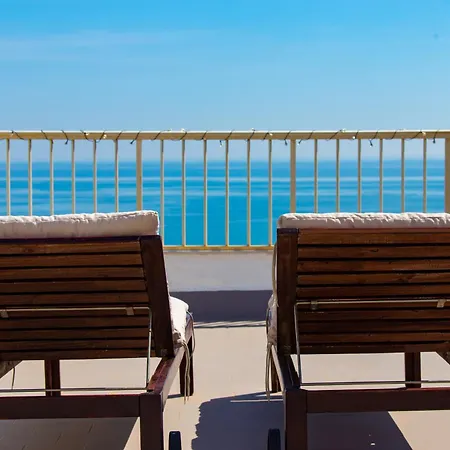 Lighthouse Penthouse Apartment Cullera